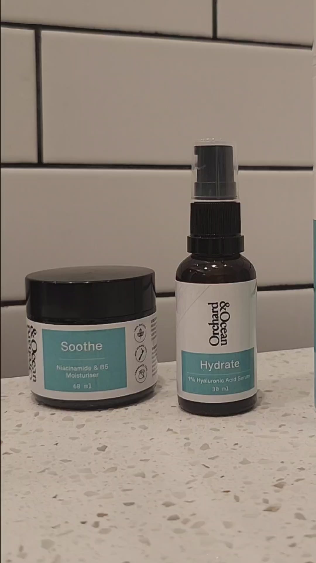 Video provided by Shopify App SwipeUp